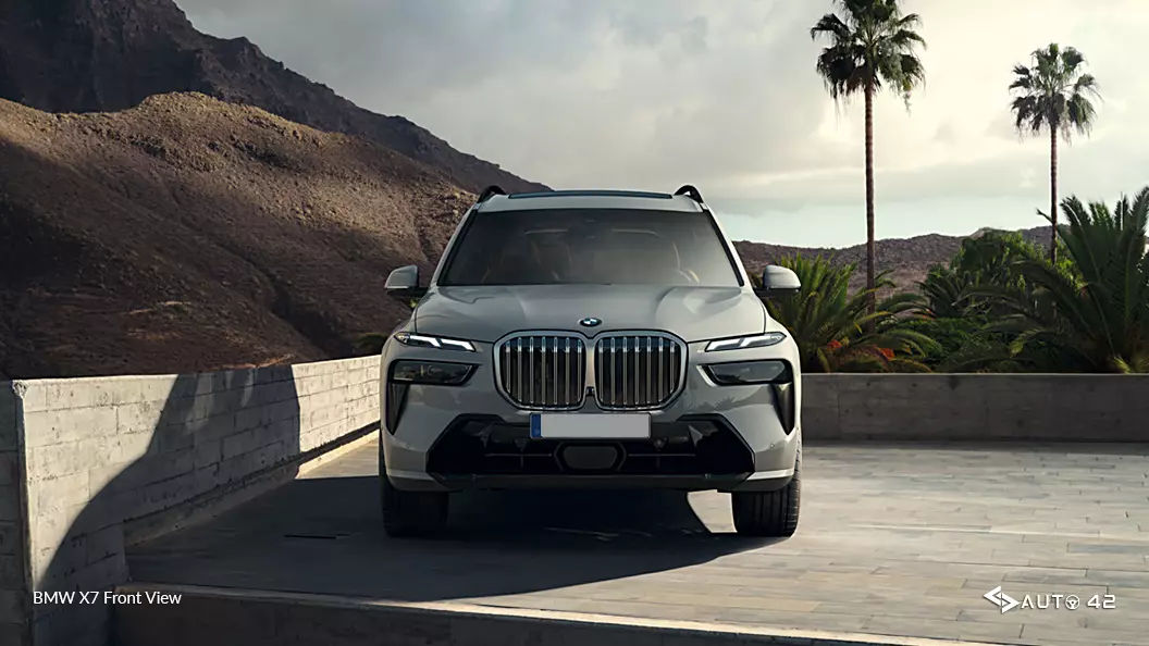 BMW X7 Front View