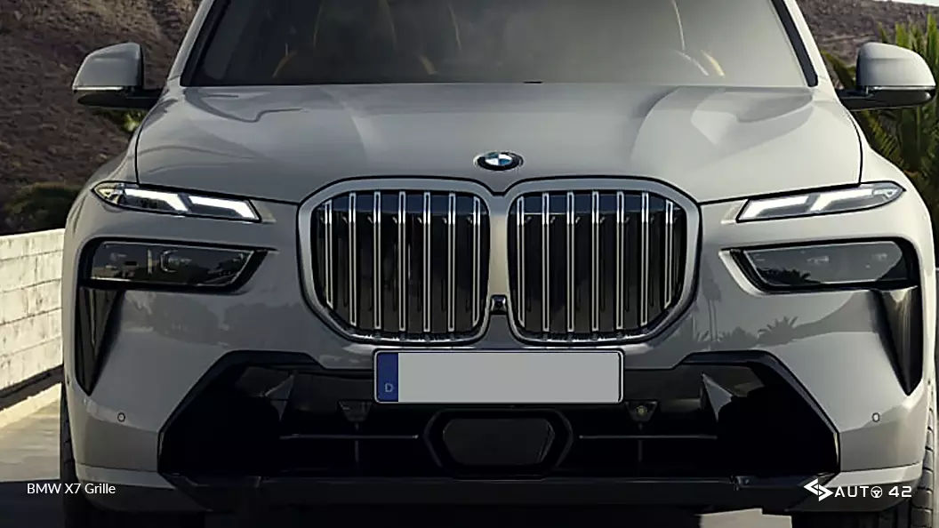 BMW X7 Grille