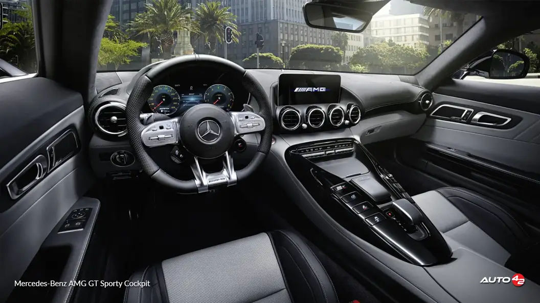 Mercedes-Benz AMG GT Sporty Cockpit