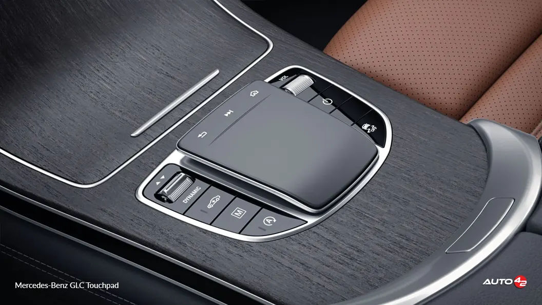 Mercedes-Benz GLC Touchpad