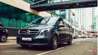 Mercedes-Benz V-Class Front Right Side