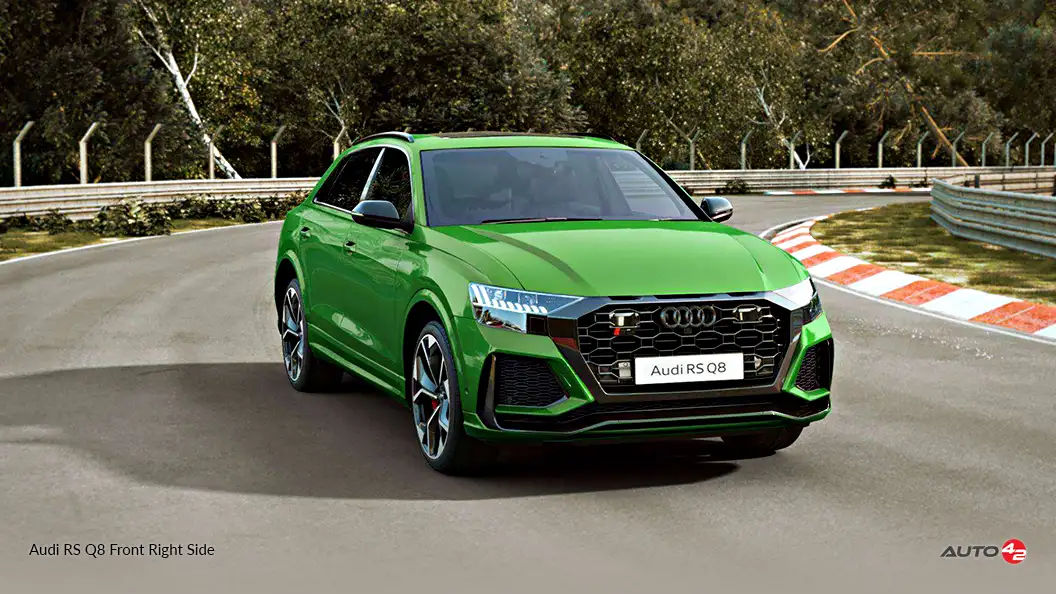 Audi RS Q8 Front Right Side