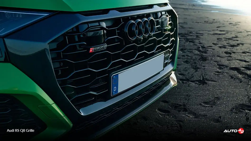 Audi RS Q8 Grille