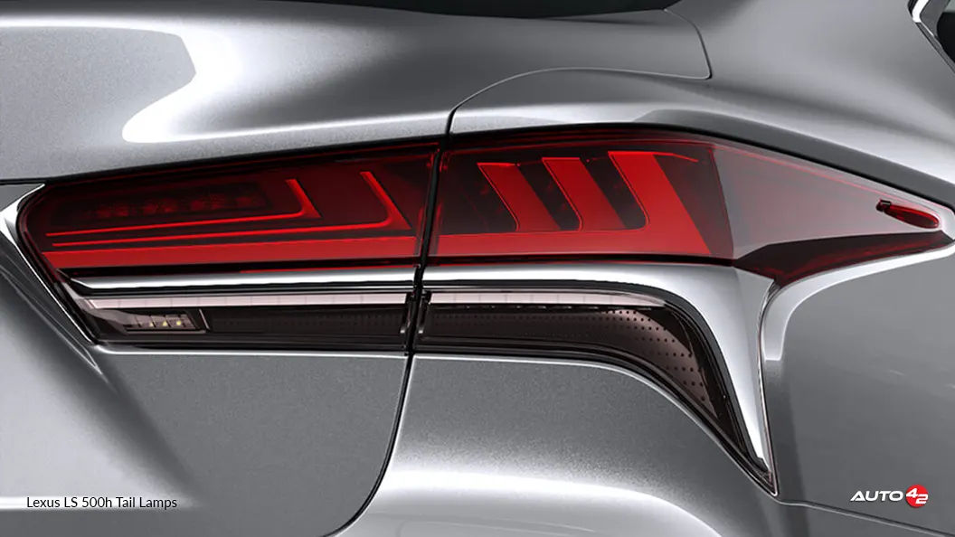 Lexus LS 500h Tail Lamps