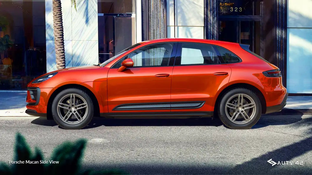 Porsche Macan Side View