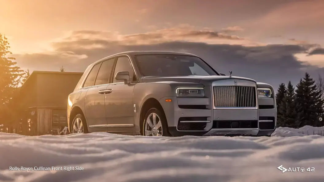 Rolls-Royce Cullinan Front Right Side