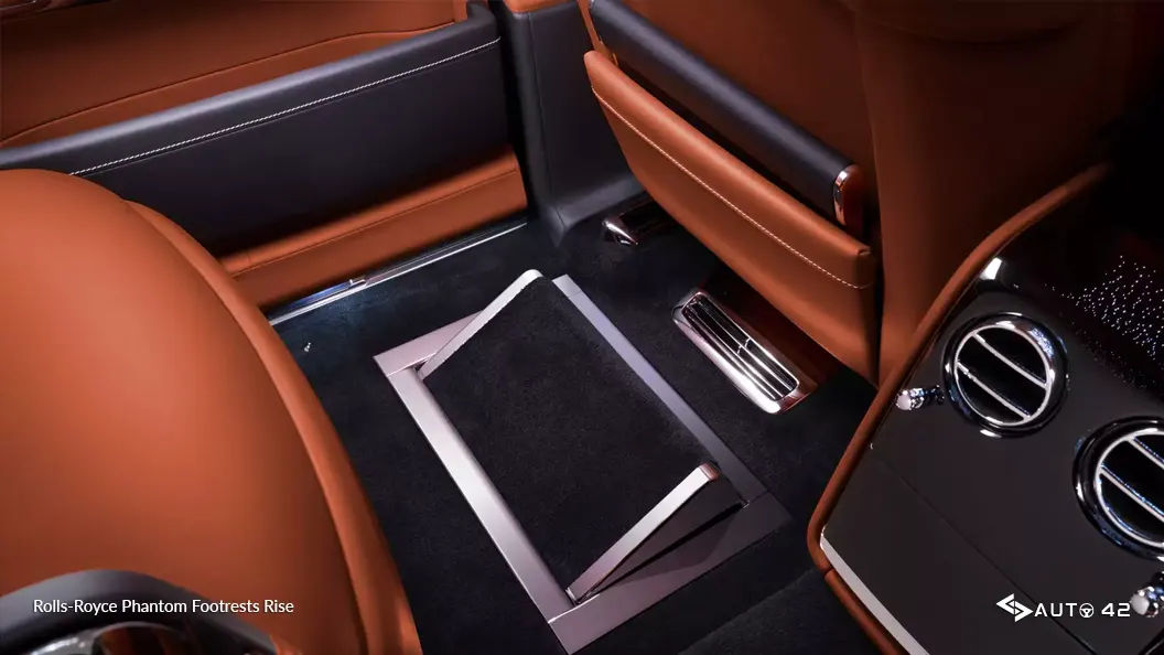 Rolls-Royce Phantom Footrests Rise