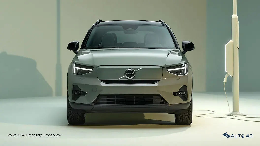 Volvo XC40 Recharge Front View