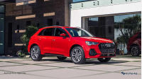 Audi Q3 Front Right Side