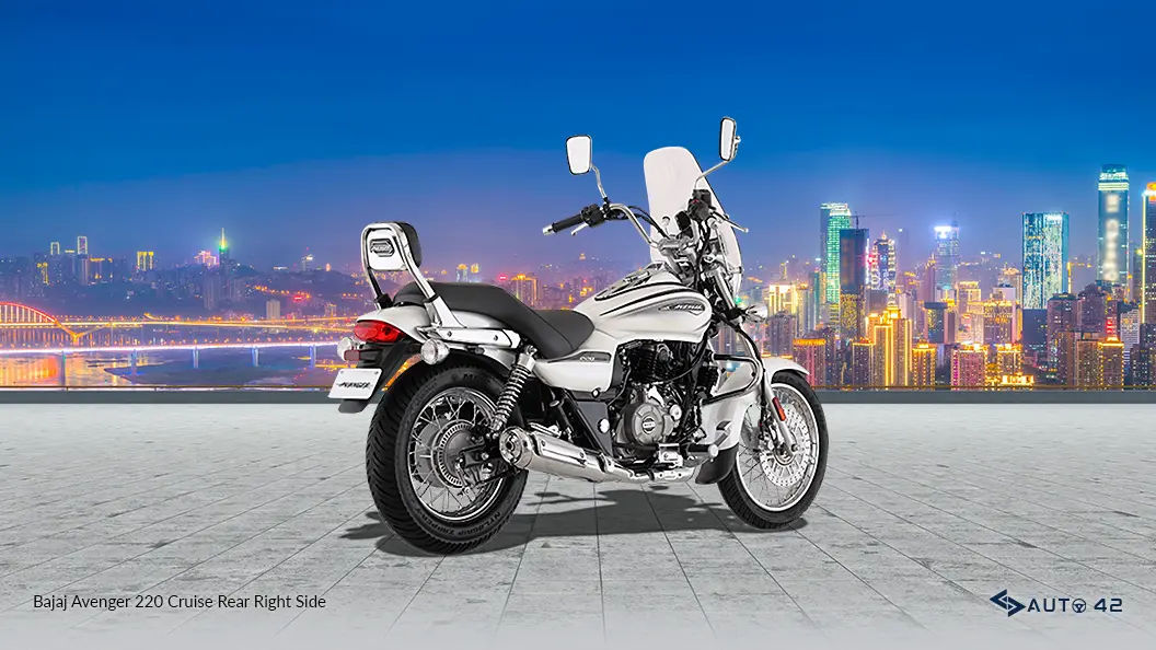 Bajaj-Avenger-220-Cruise-Rear-Right-Side