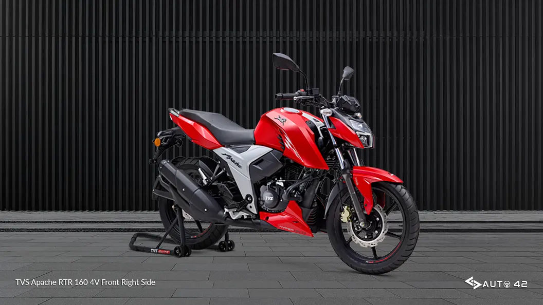 TVS Apache RTR 160 4V Front Right Side