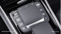 Mercedes Benz EQB Touchpad