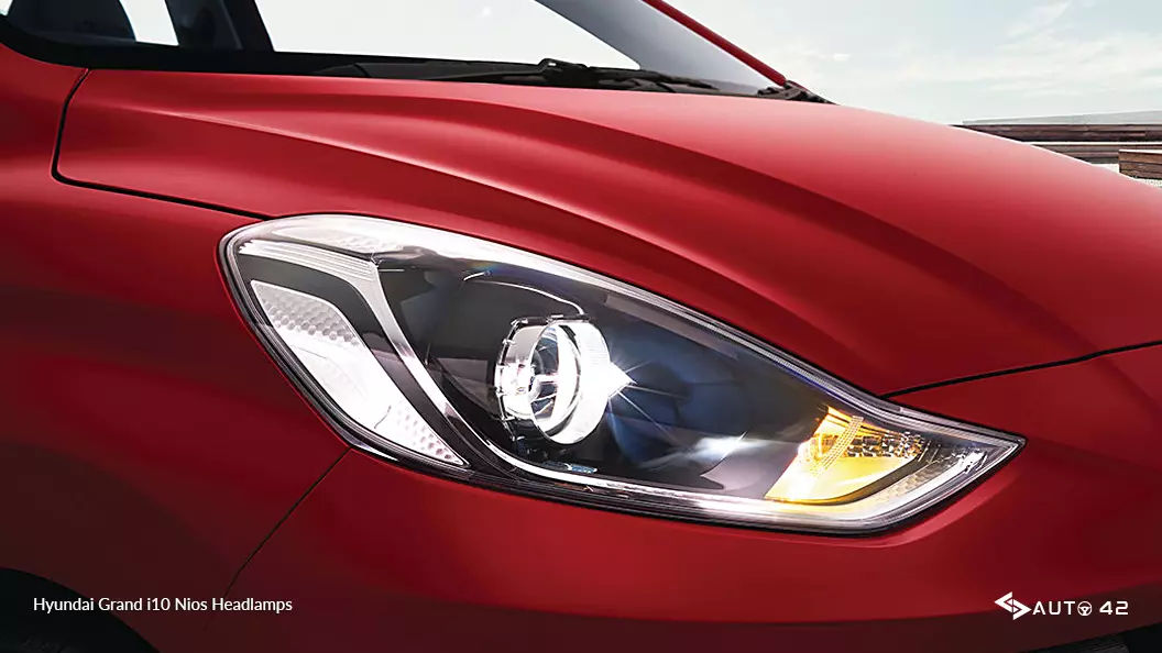 Hyundai Grand i10 Nios Headlamps