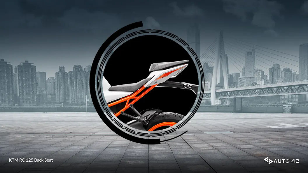 KTM RC 125 Back Seat