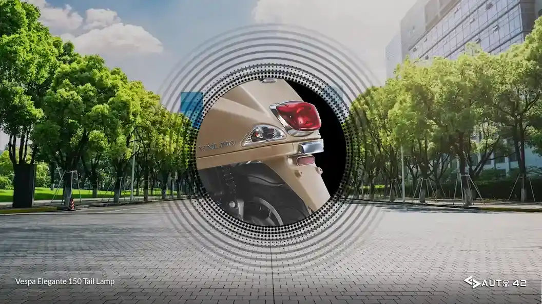 Vespa Elegante 150 Tail Lamp