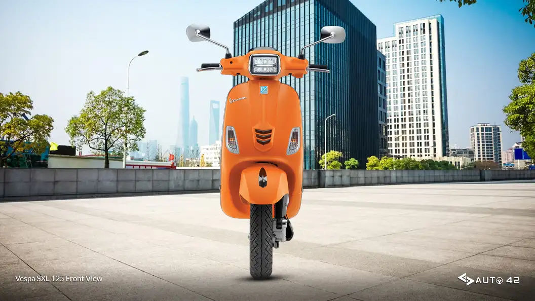 Vespa SXL 125 Front View