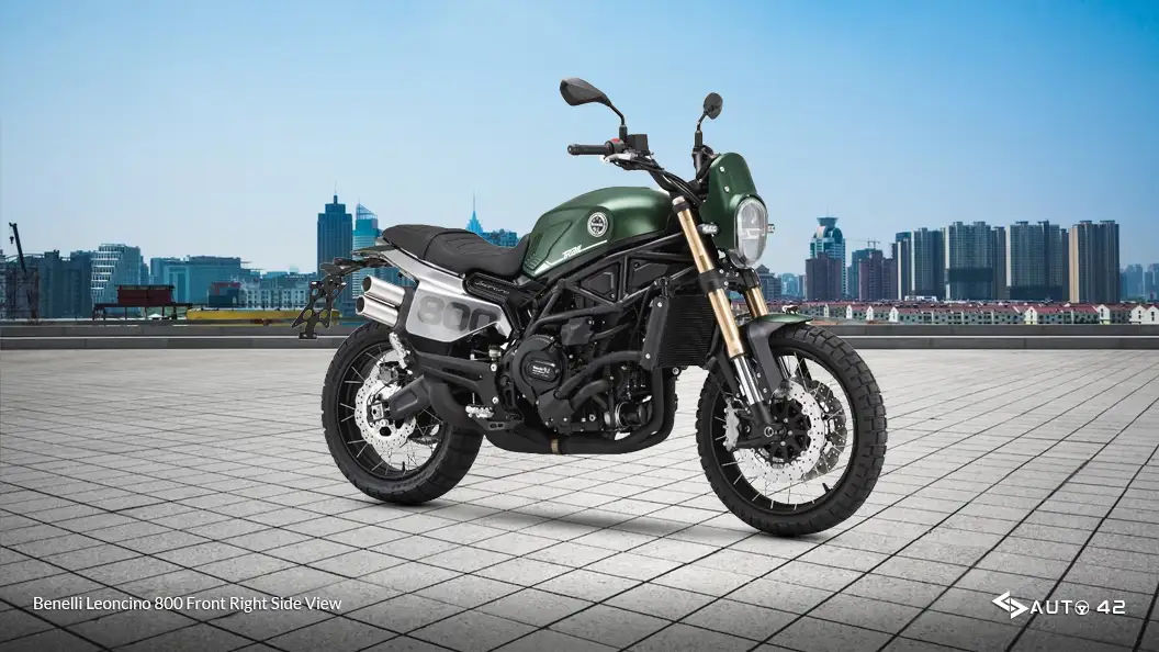 Benelli Leoncino 800 Front Right Side View