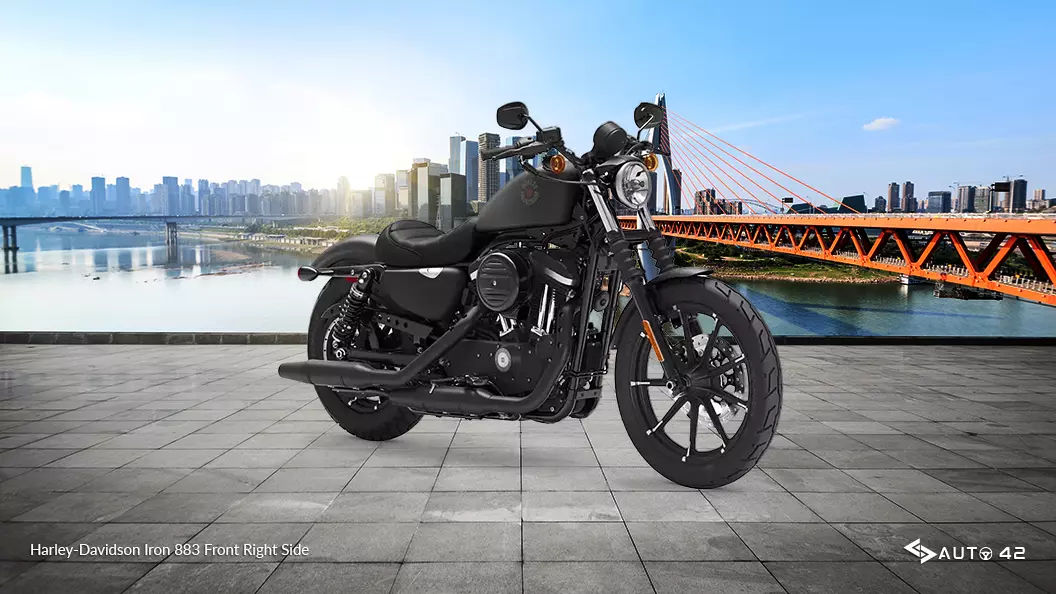 Harley-Davidson Iron 883 Front Right Side