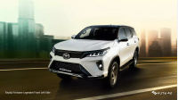 Toyota Fortuner Legender Front Left Side